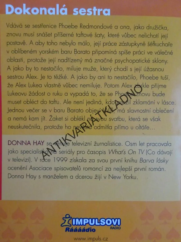 DOKONALÁ SESTRA, DONNA HAY, **an