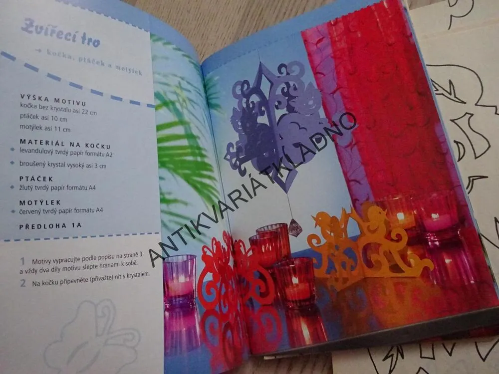 FILIGRÁNOVÉ DEKORACE, **an