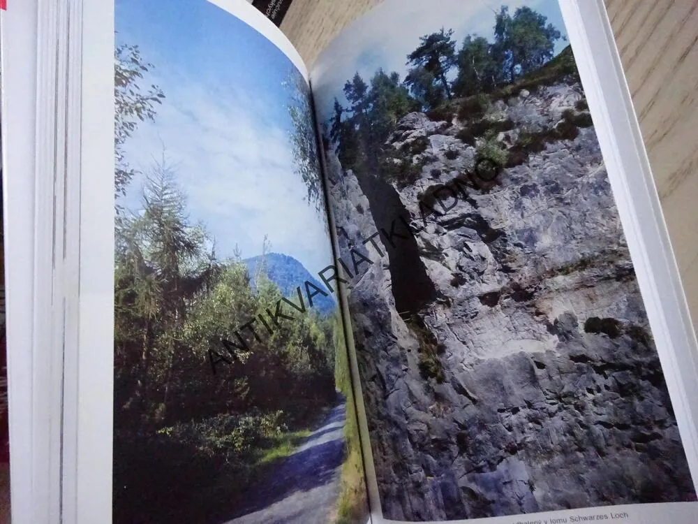 LUŽICKÉ HORY, **an