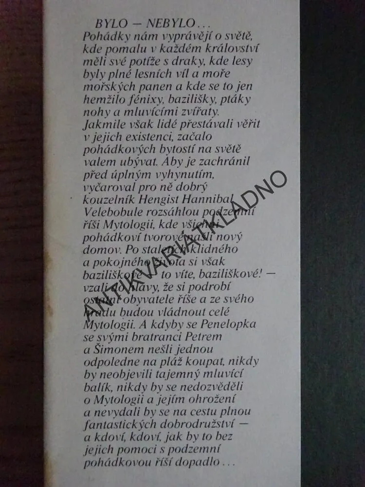 MLUVÍCÍ BALÍK, GERALD DURRELL, **an