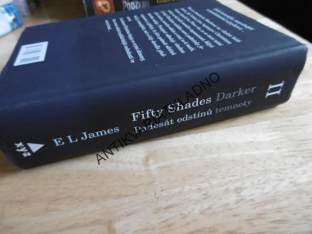 PADESÁT ODSTÍNŮ TEMNOTY, E.L. JAMES, (ŠEDI). **an
