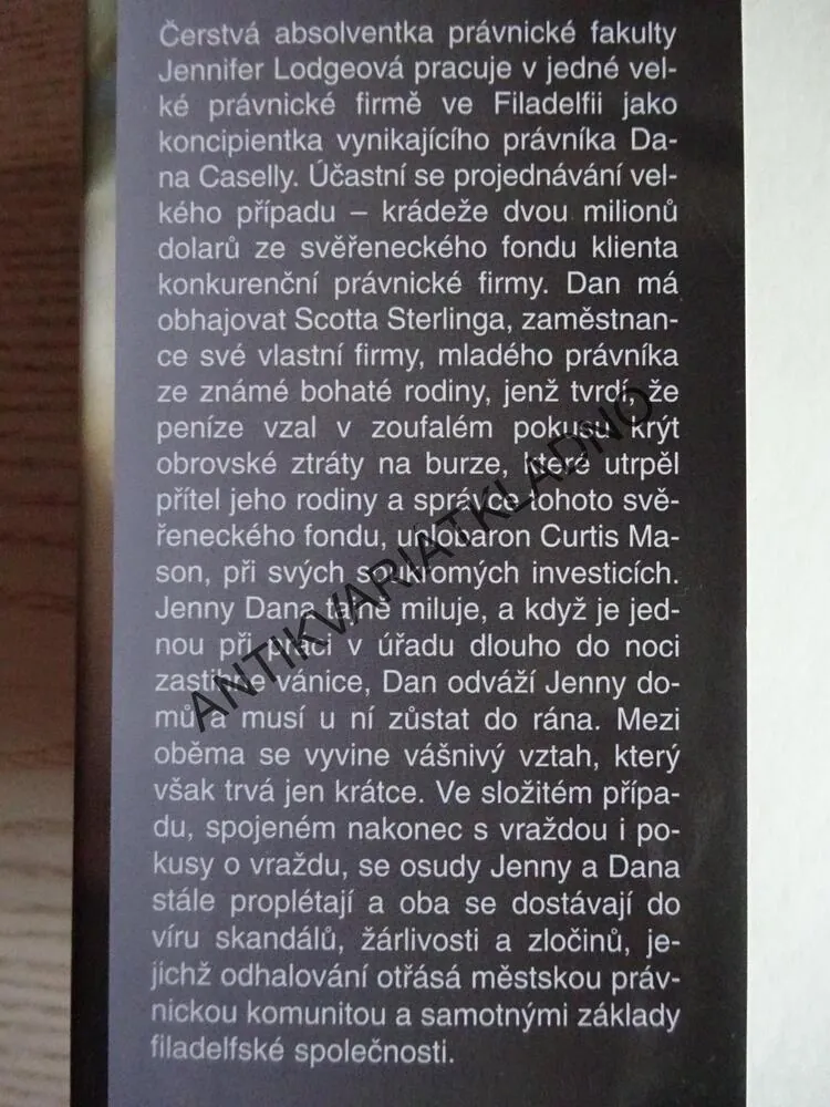 ZKLAMANÁ DŮVĚRA, BONNIE MACDOUGALOVÁ, **an