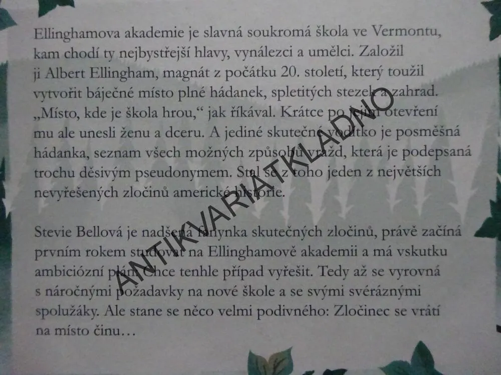 KŘIVÁCI, MAUREEN JOHNSONOVÁ, **an