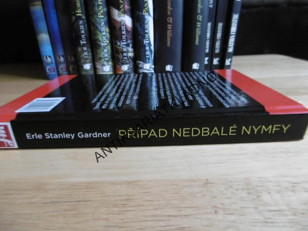 PŘÍPAD NEDBALÉ NYMFY, NÁVRAT PERRYHO MASONA, E.S. GARDNER, **an