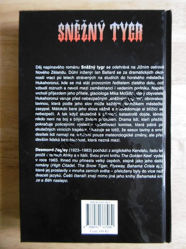 SNĚŽNÝ TYGR, DESMOND BAGLEY, **an