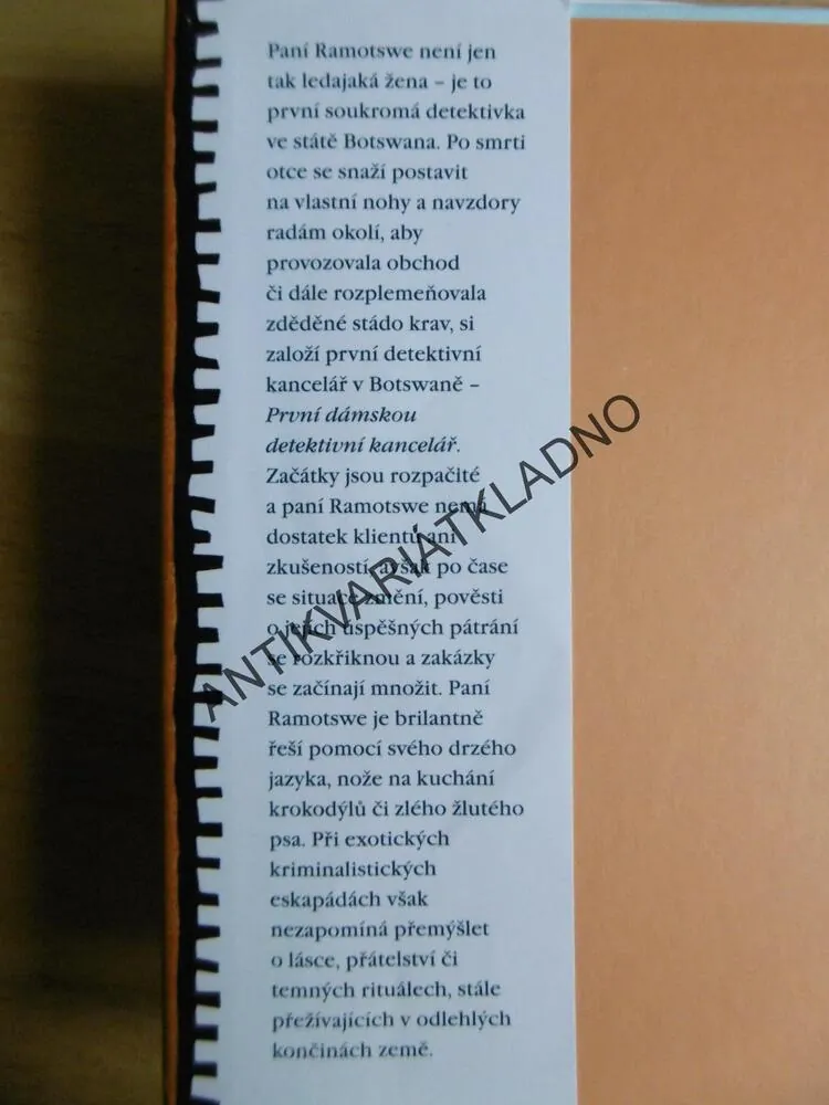 PRVNÍ DÁMSKÁ DETEKTIVNÍ KANCELÁŘ, ALEXANDER MCCALL SMITH, **an