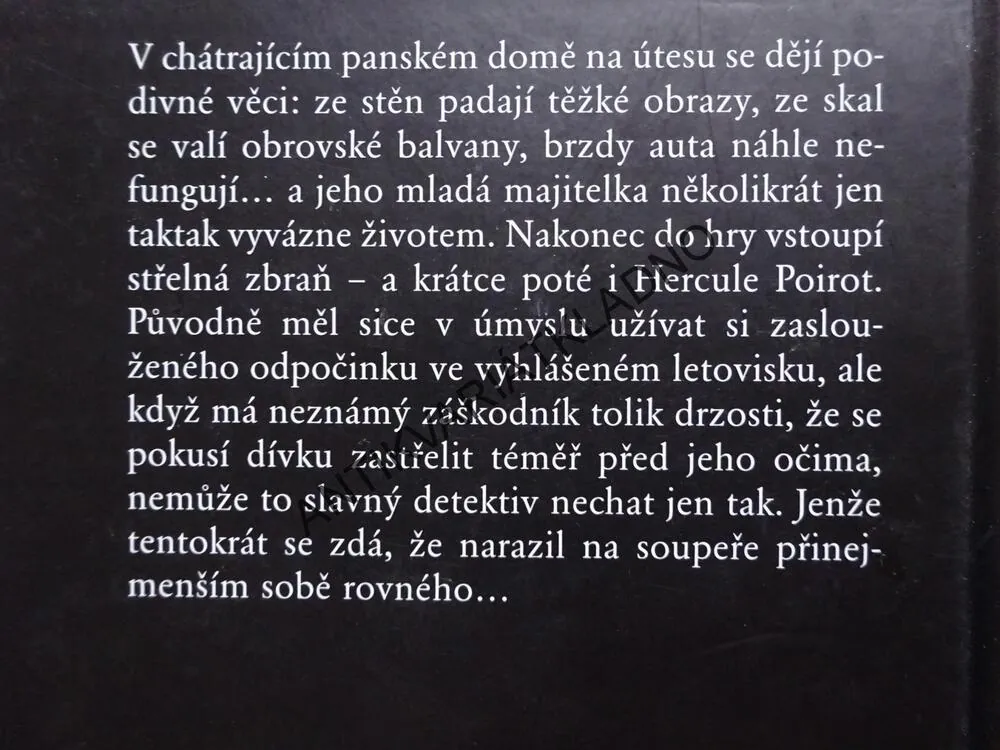 DŮM NA ÚSKALÍ, AGATHA CHRISTIE, **an