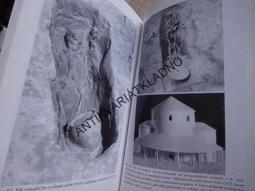 TORZO MOZAIKY, ZDENĚK KLANICA, **an