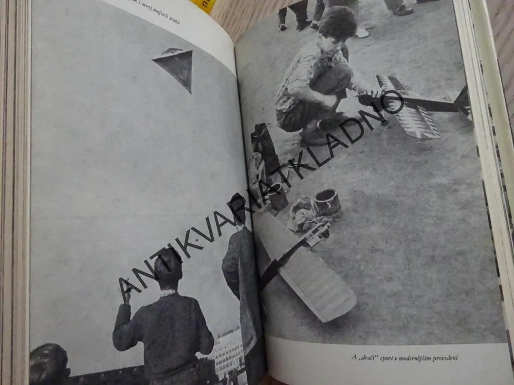 KNIHA O PRAZE, 1963, **an