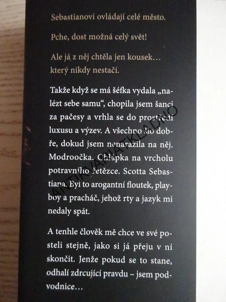 NA VRCHOLU, LAURELIN PAIGEOVÁ, EROTIKA, **an