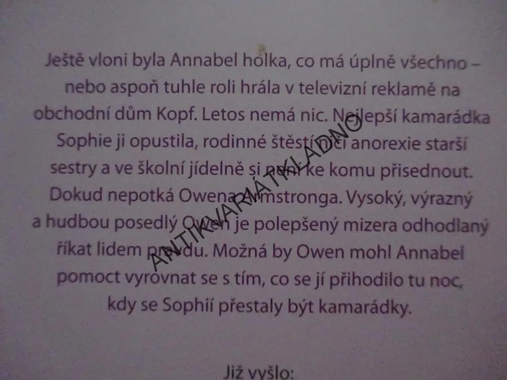 POSLOUCHEJ!, SARAH DESSENOVÁ, **an