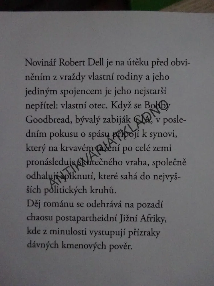 PRAŠNÉ VÍRY, ROGER SMITH, **an