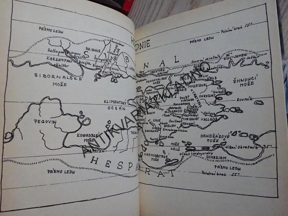 ZIMA, HELIKONIE, BRIAN W. ALDISS, **an