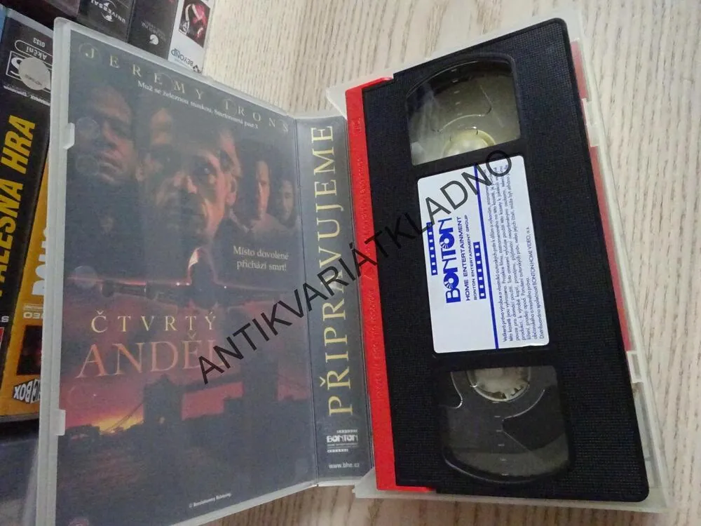 STÍNY MINULOSTI, JAMES CAAN, VHS