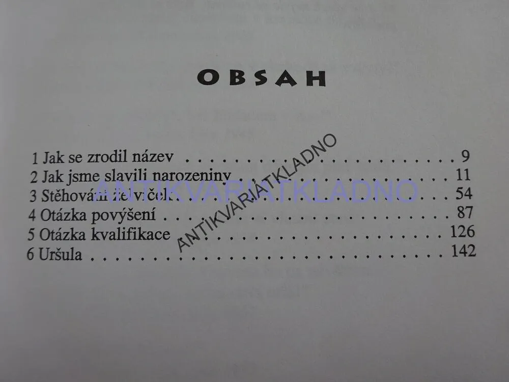 FILÉ Z PLATÝSE, GERALD DURRELL, **an