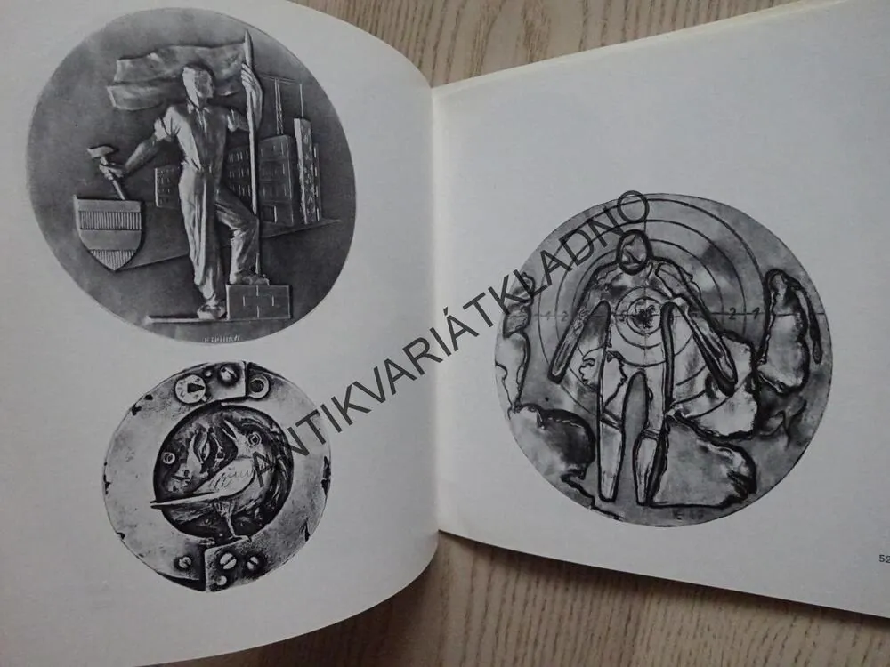 ČESKÉ DĚJINY NA MEDAILI A PLAKETĚ, **an
