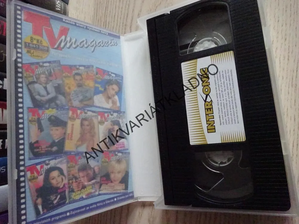 ZA HRANICÍ ZÁKONA, VHS