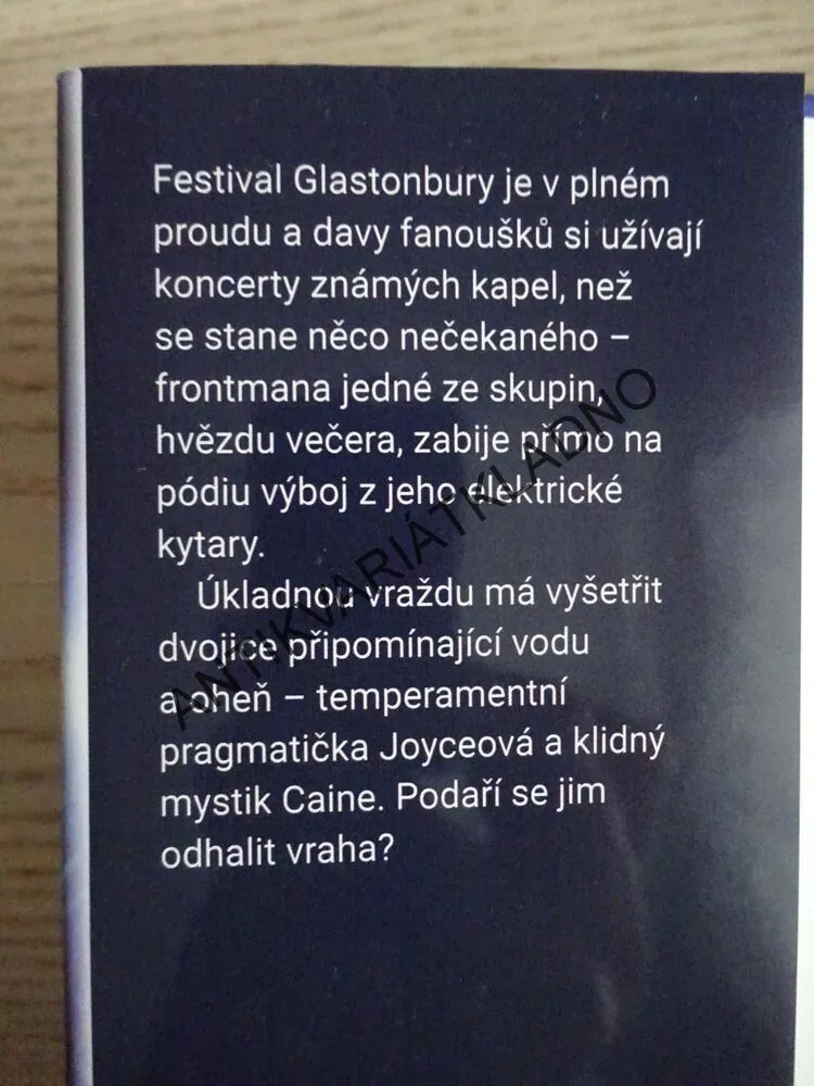 SMRT NA FESTIVALU, LAURENCE ANHOLT, **an