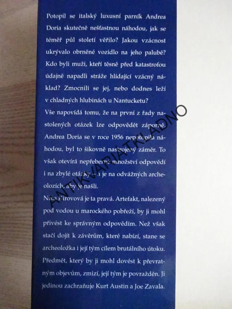 OPEŘENÝ HAD, CLIVE CUSSLER, **an