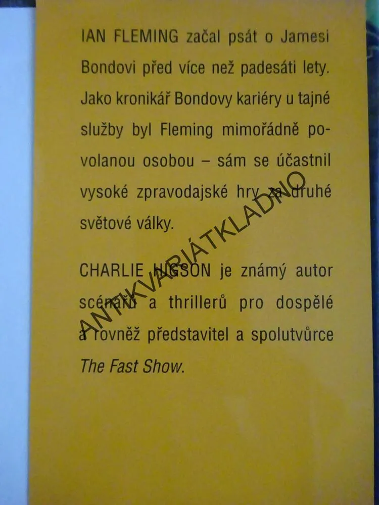 HORKÁ KREV, CHARLIE HIGSON, **an