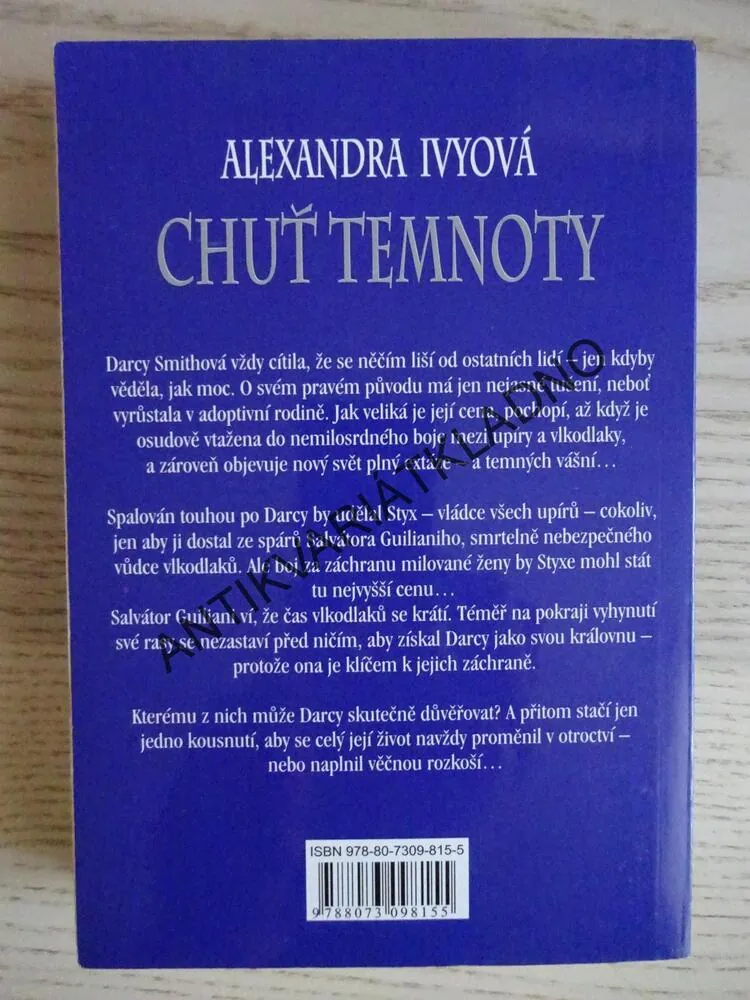 CHUŤ TEMNOTY, ALEXANDRA IVYOVÁ, **an