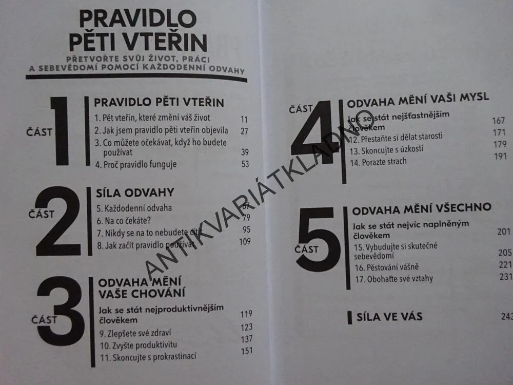 PRAVIDLO 5 VTEŘIN, MEL ROBBINSOVÁ, **an