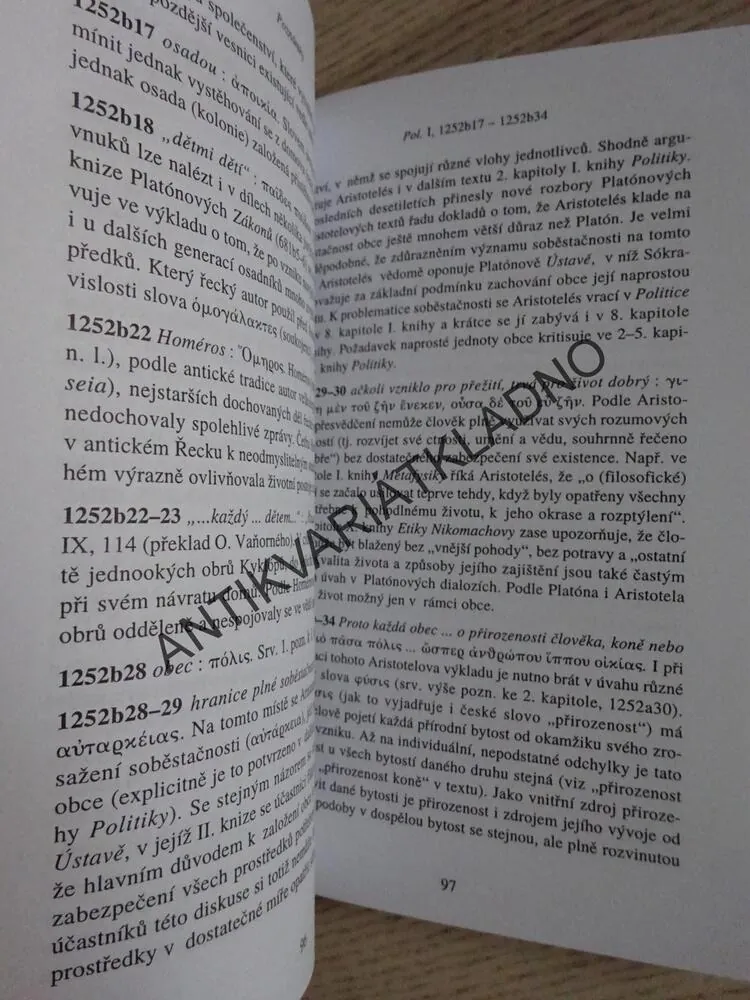 POLITIKA I, ŘECKO-ČESKY, ARISTOTELES,**an