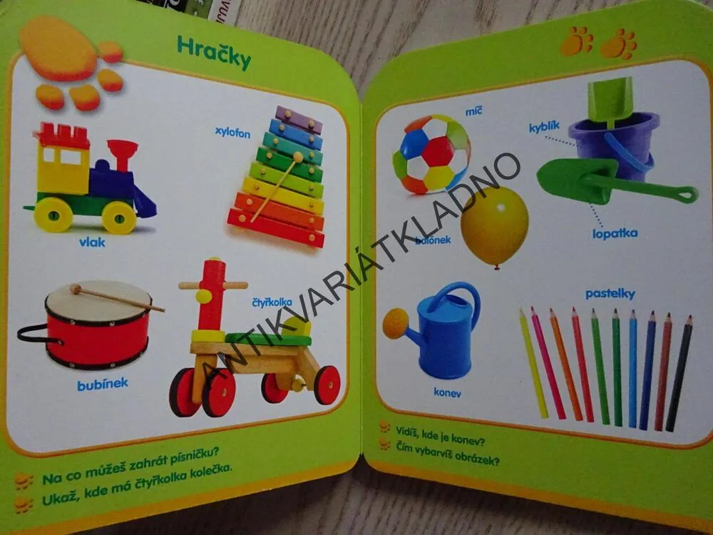 MOJE PRVNÍ KNÍŽKA, MŮJ SVĚT, **an