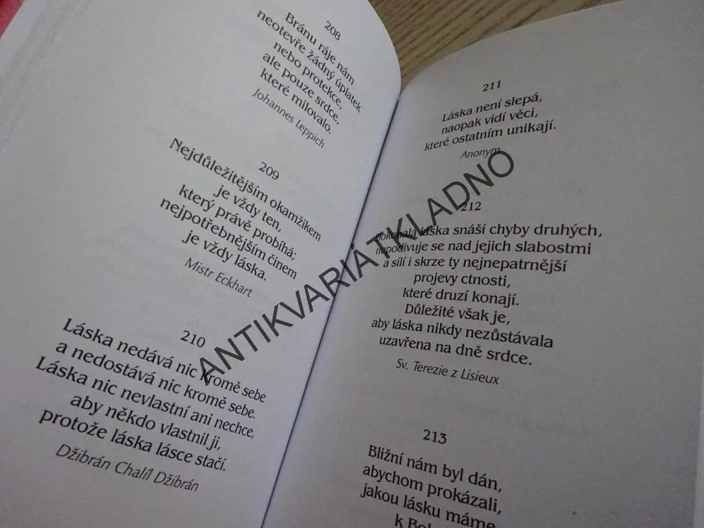 O LÁSCE, MYŠLENKY MOUDRÝCH,  **an