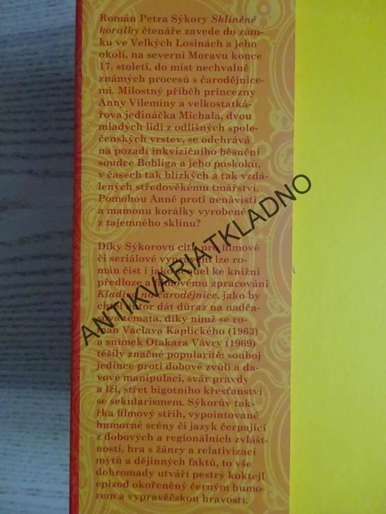 SKLÍNĚNÉ KORÁLKY, PETR SÝKORA, **an