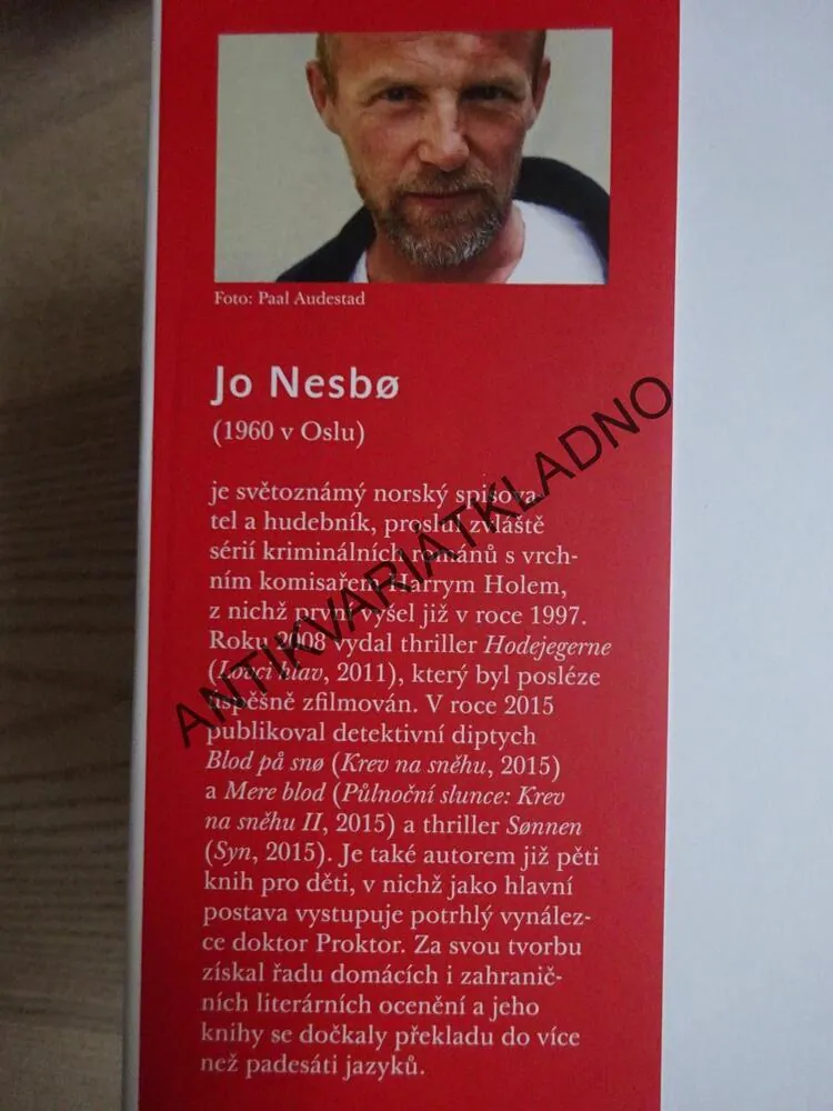 NŮŽ, JO NESBO, **an