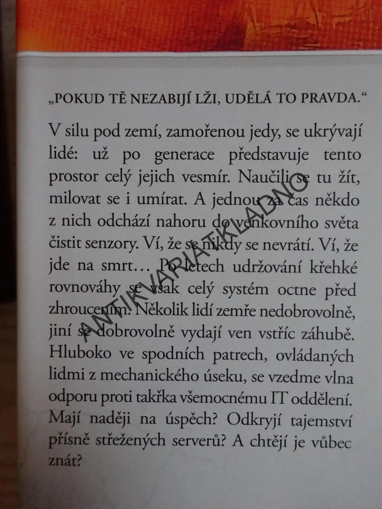 SILO, HUGH HOWEY, **an