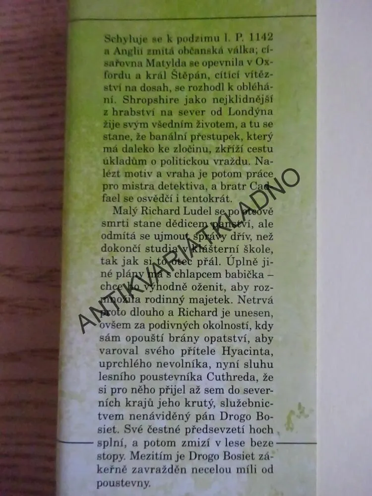 POUSTEVNÍK Z EYTONSKÉHO LESA, ELLIS PETERSOVÁ, **an