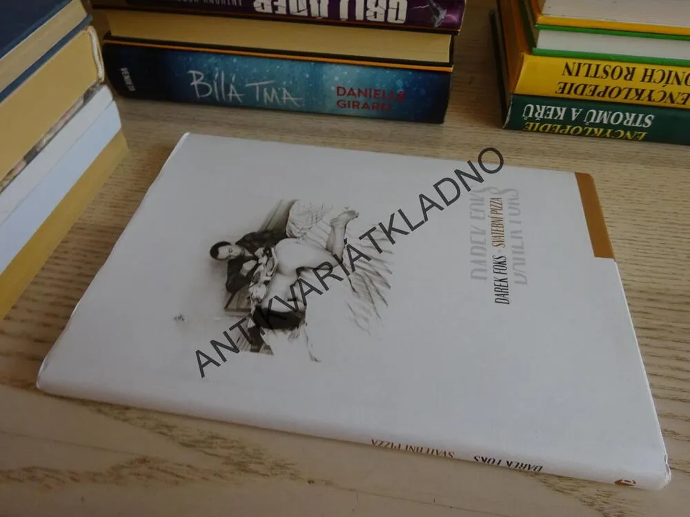 SVATEBNÍ PIZZA, DAREK FOKS, **an