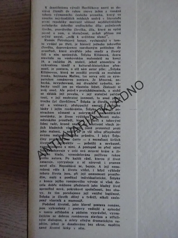PETROLEJOVÉ LAMPY, JAROSLAV HAVLÍČEK, **an
