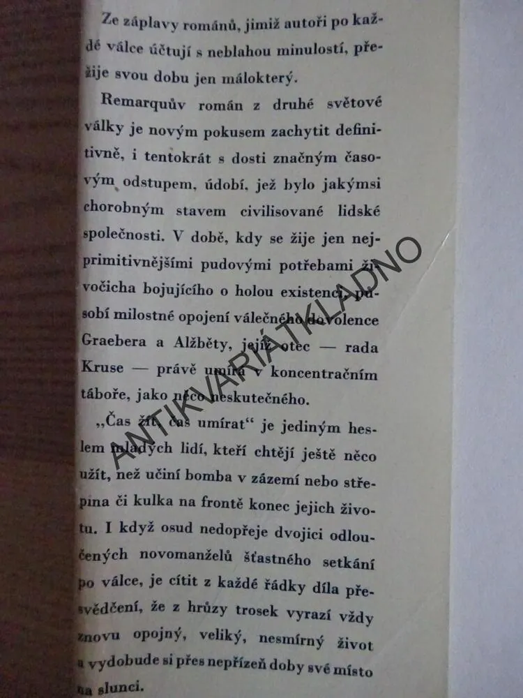 ČAS ŽÍT, ČAS UMÍRAT, ERICH MARIA REMARQUE, **an