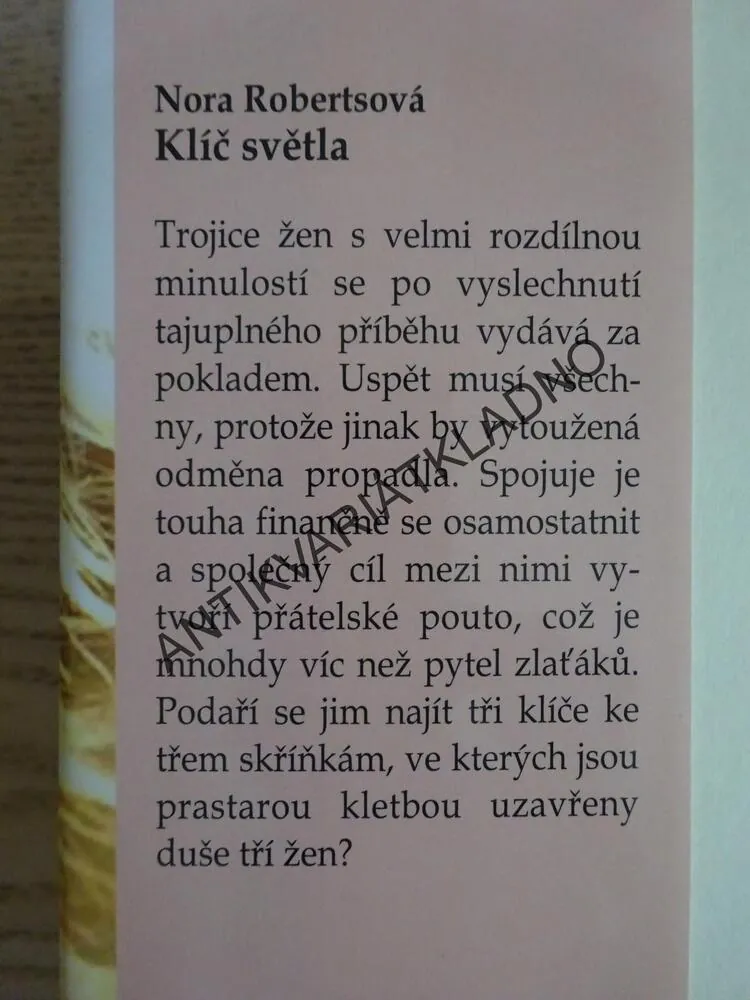 KLÍČ SVĚTLA, NORA ROBERTS, **an