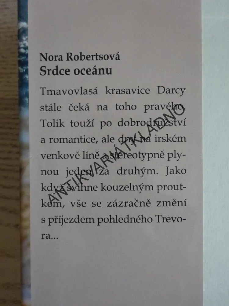 SRDCE OCEÁNU, NORA ROBERTS, **an