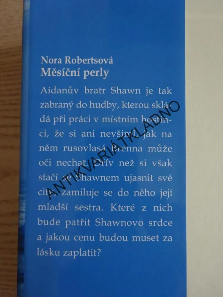 MĚSÍČNÍ PERLY, NORA ROBERTS, **an