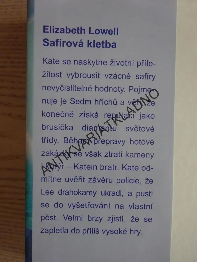SAFÍROVÁ KLETBA, ELIZABETH LOWELLOVÁ, **an