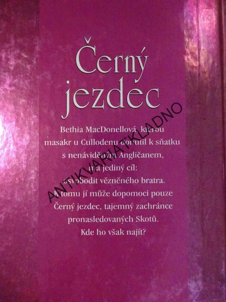 ČERNÝ JEZDEC, PATRICIA POTTEROVÁ, **an