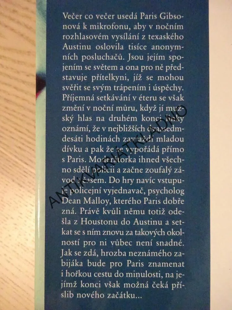 ZDRAVÍM TĚ, TEMNOTO, SANDRA BROWN, **an