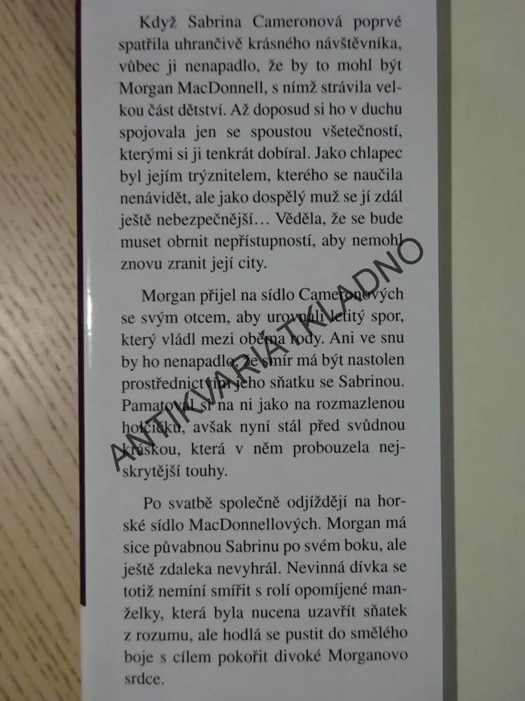 ŠEPOT RŮŽÍ, TERESA MEDEIROS, **an