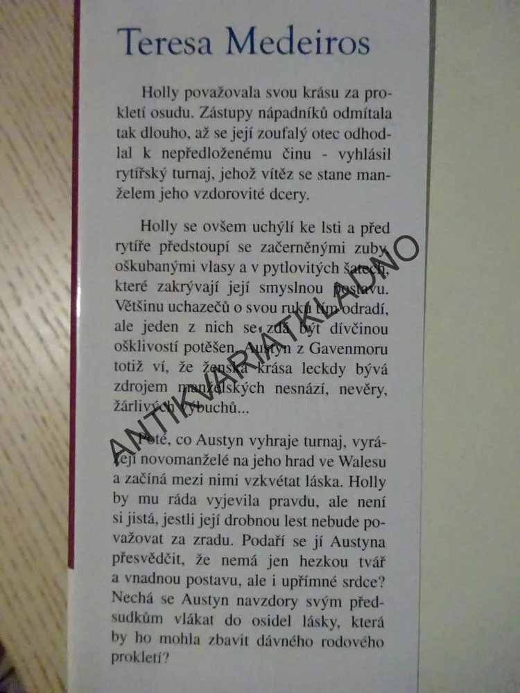 UTAJENÁ KRÁSA, TERESA MEDEIROS, **an