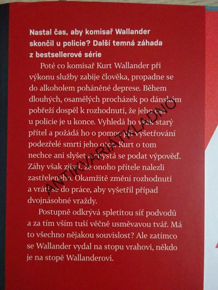 USMĚVAVÝ MUŽ, HENNING MANKELL, **an