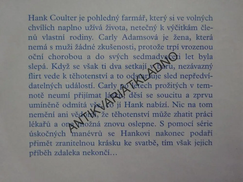 MODRÉ NEBE, CATHERINE ANDERSONOVÁ, **an