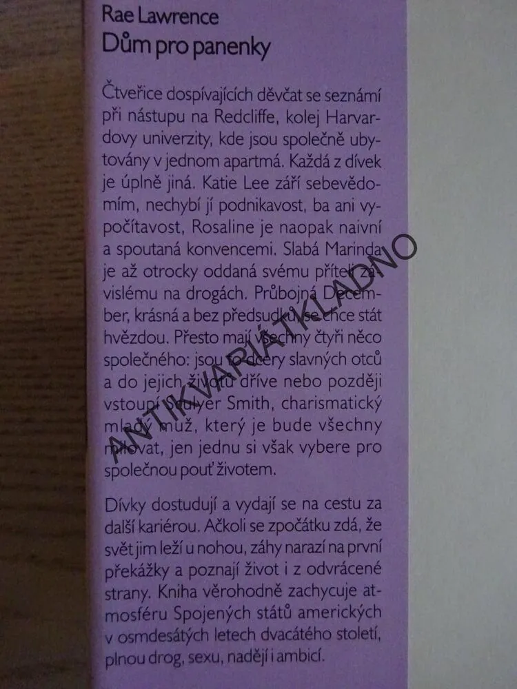 DŮM PRO PANENKY, RAE LAWRENCE, **an