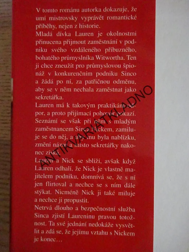 DVOJÍ LÁSKA, JUDITH MCNAUGHT, **an