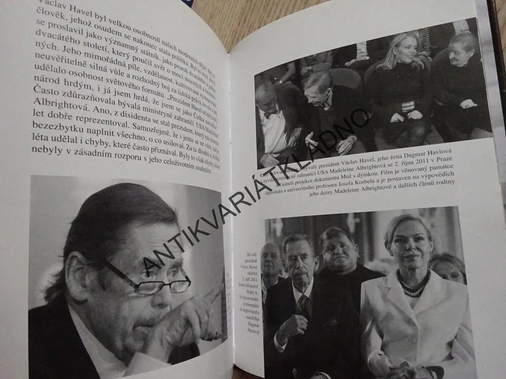 VZPOMÍNKOVÁ KNIHA, VÁCLAV HAVEL, **an