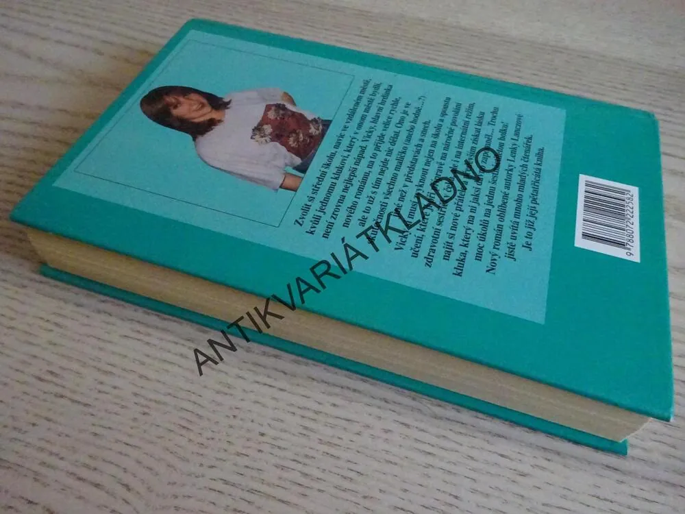 PÁR MINUT LÁSKY, LENKA LANCZOVÁ, **an